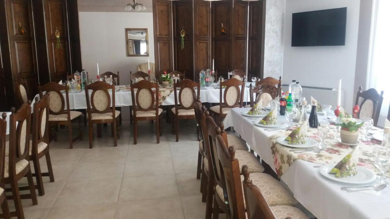 Conacul Domnitei Hotel Voronet Exterior foto