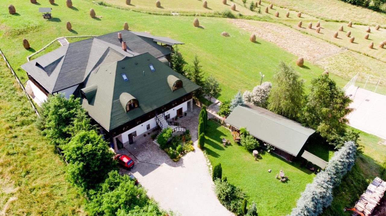 Conacul Domnitei Hotel Voronet Exterior foto