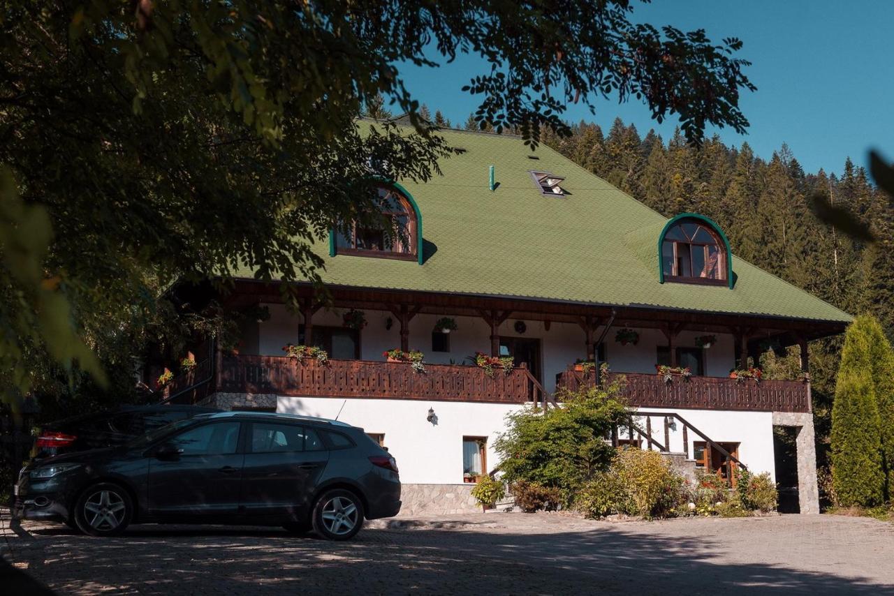 Conacul Domnitei Hotel Voronet Exterior foto