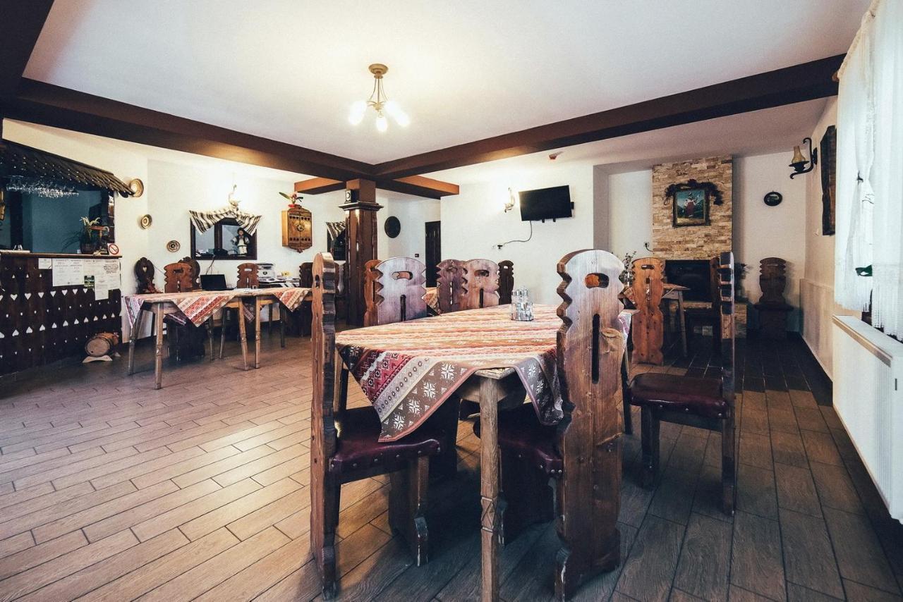 Conacul Domnitei Hotel Voronet Exterior foto