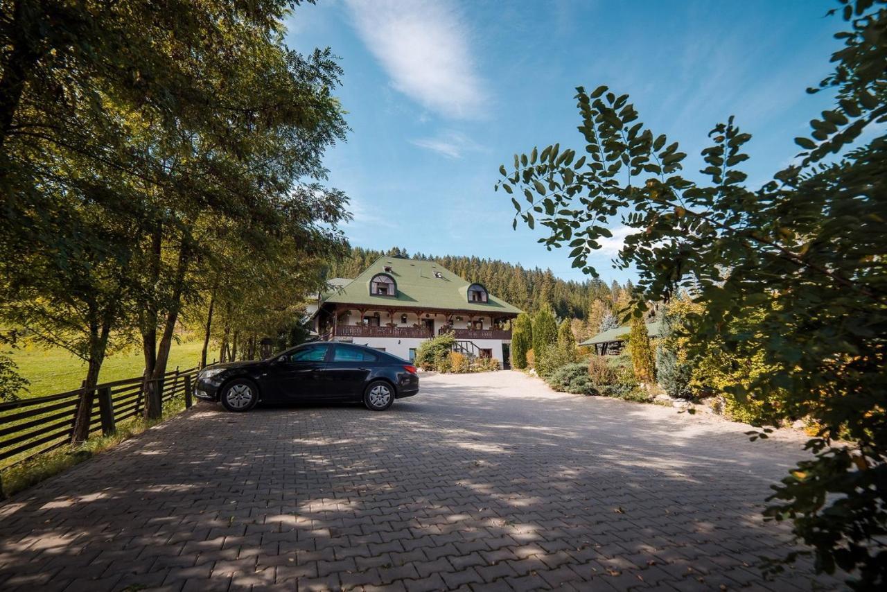Conacul Domnitei Hotel Voronet Exterior foto