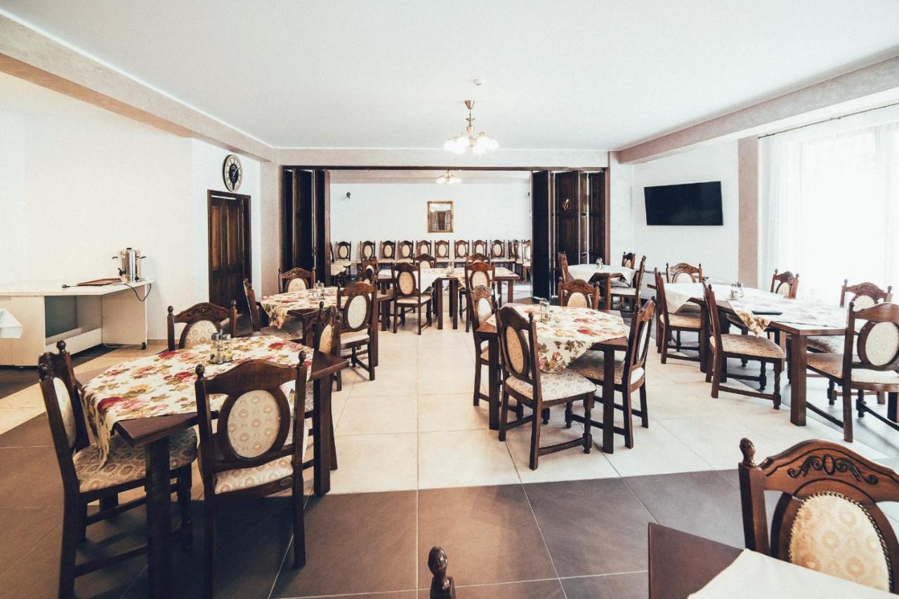 Conacul Domnitei Hotel Voronet Exterior foto